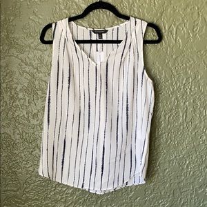 NWT Women’s Banana Republic Shirt